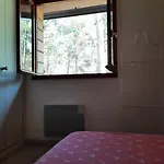 Maison D'ete Familiale, Piscine Dans La *