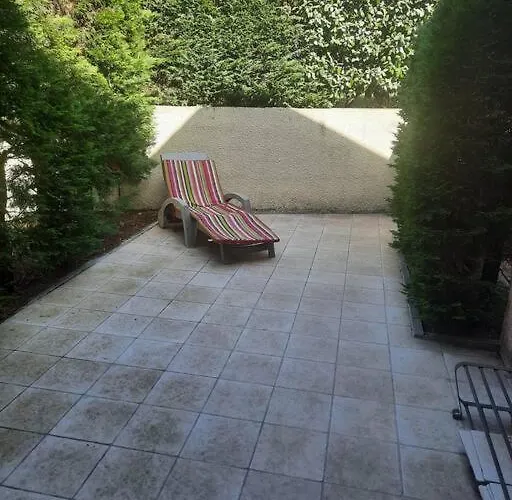 Maison D'ete Familiale, Piscine Dans La